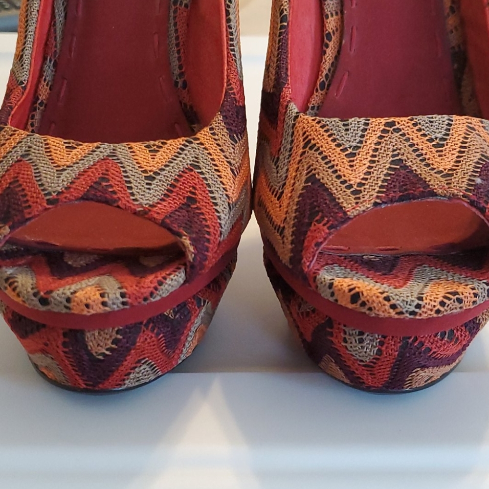 💋 Two Lips Heels - Picture 9 of 13